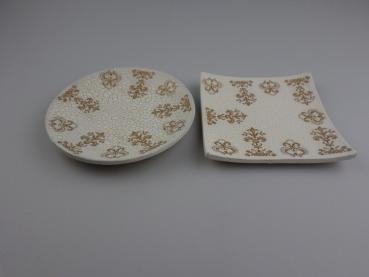 RESTPOSTEN+SONDERPOSTEN- Deko Teller cremefarben mit goldenen Ornamenten 8 STÜCK