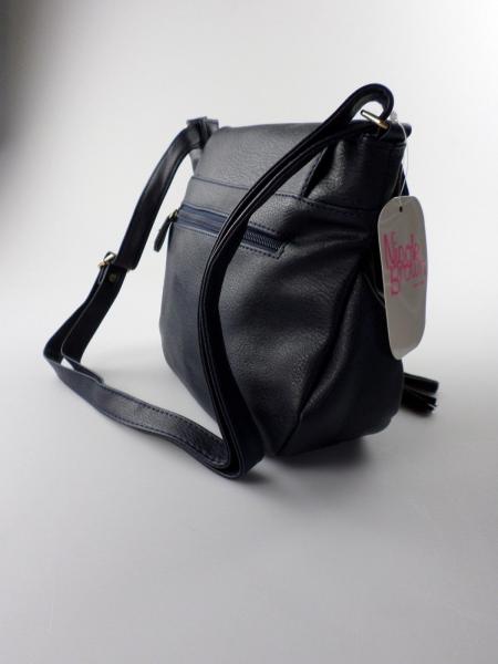 Nicole Brown, schöne Handtasche in navy