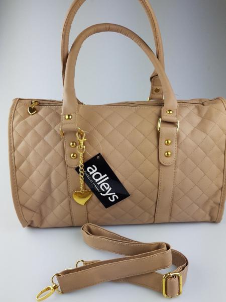 Sehr schöne Damen Handtasche in Caramel