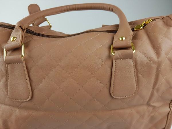 Sehr schöne Damen Handtasche in Camel