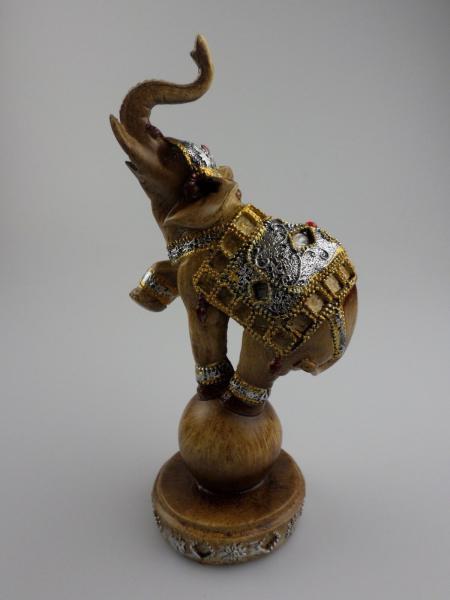 Wunderschöner, stehender Keramik Elefant - Tier - Deko