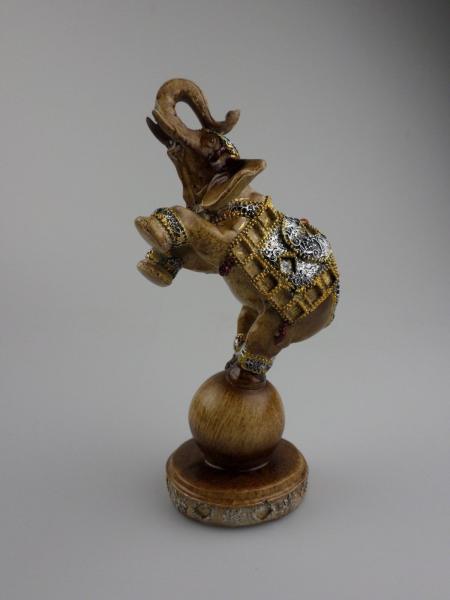 Wunderschöner, stehender Keramik Elefant - Tier - Deko